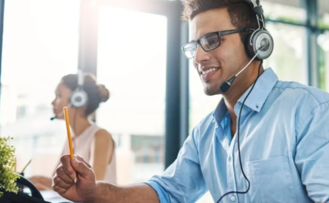 Kundenservice-Team mit Headset